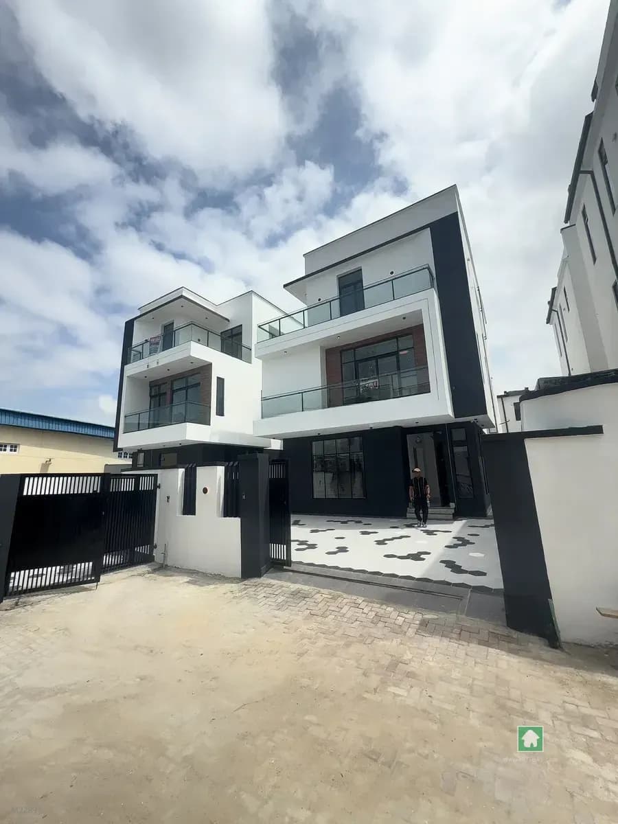 5-Bedroom Detached Duplex for Sale in Lekki