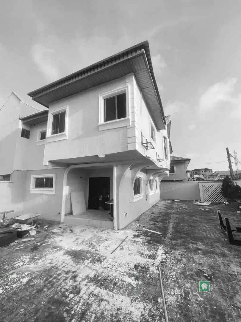 4 Bedroom Semi Detached in Graceland Estate, Ajah