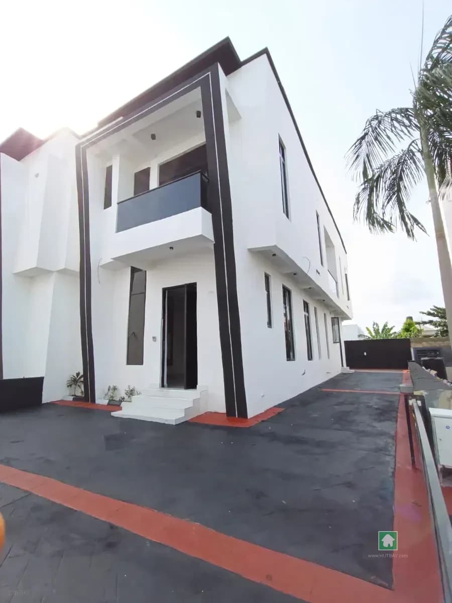 4 Bedrooms Semi-Detached Duplex for Rent