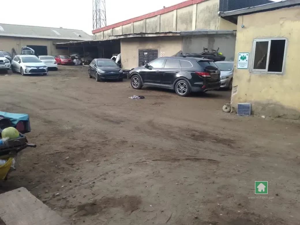 Commercial Warehouse for Sale in Ladipo, Mushin