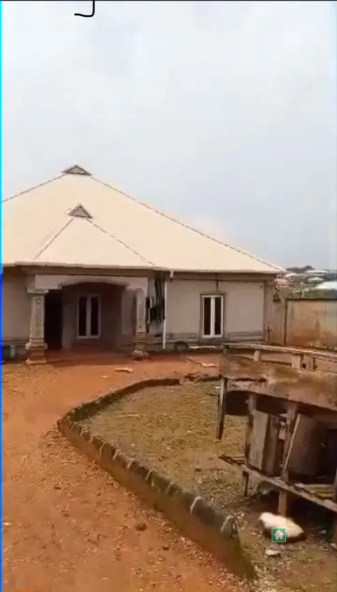 4-Bedroom Bungalow in Foursquare Eruwen, Ikorodu