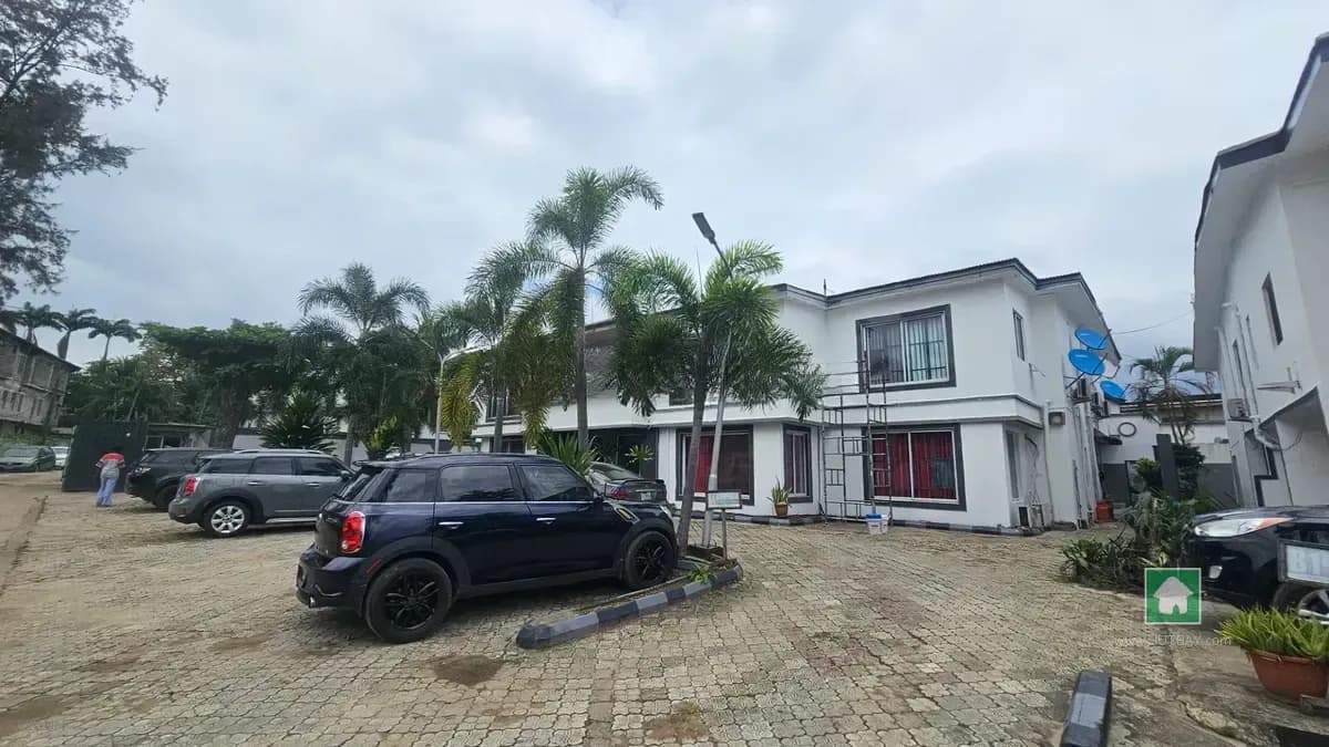 3 Bedroom Flat for Rent in Ikeja GRA, Lagos