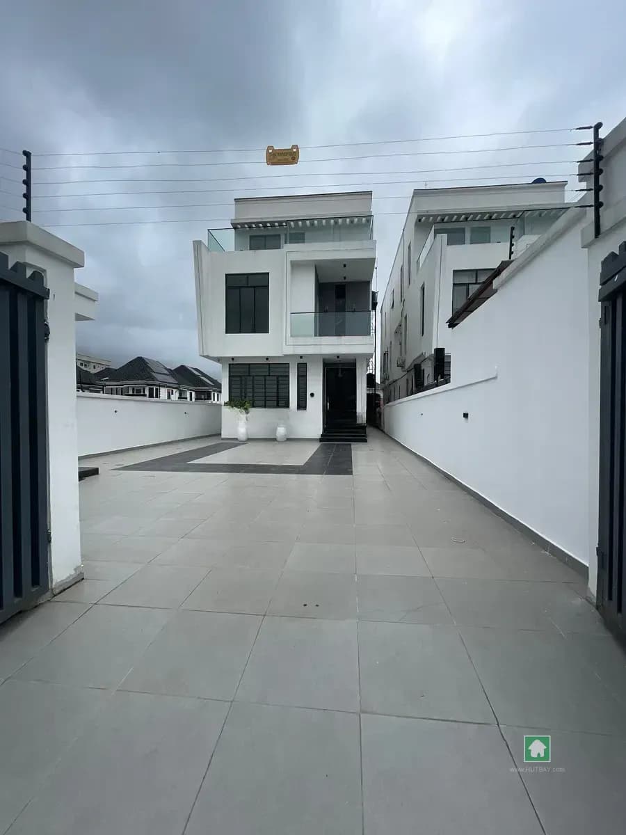 5-Bedroom Detached Duplex for Sale in Lekki Phase 1