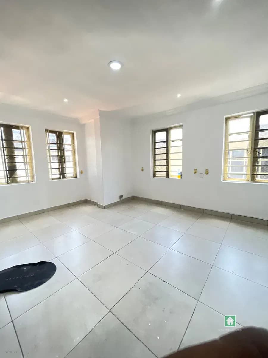 One Bedroom Flat in Secure Lekki Estate
