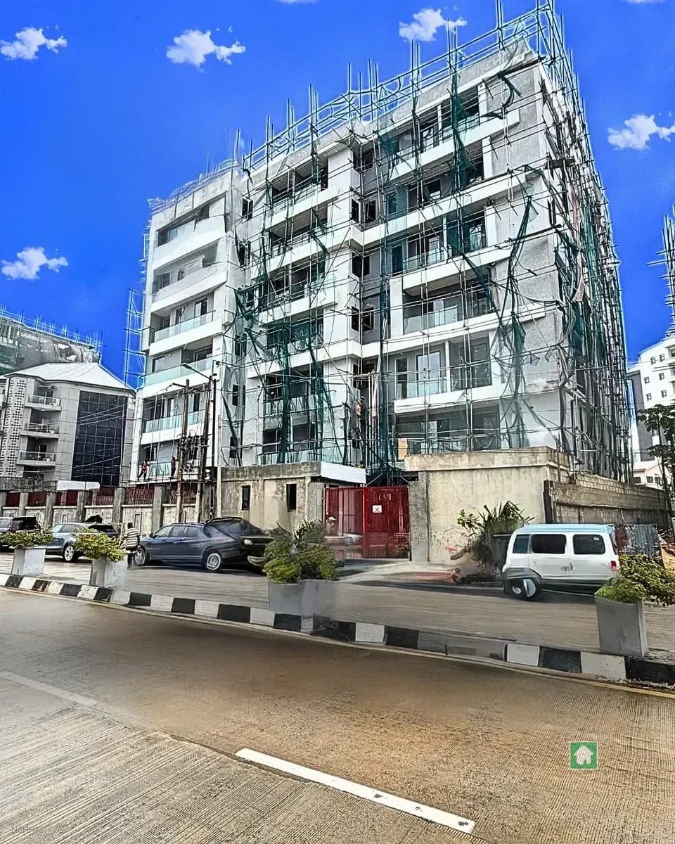 2 Bedroom Flat for Sale in Victoria Island, Lagos