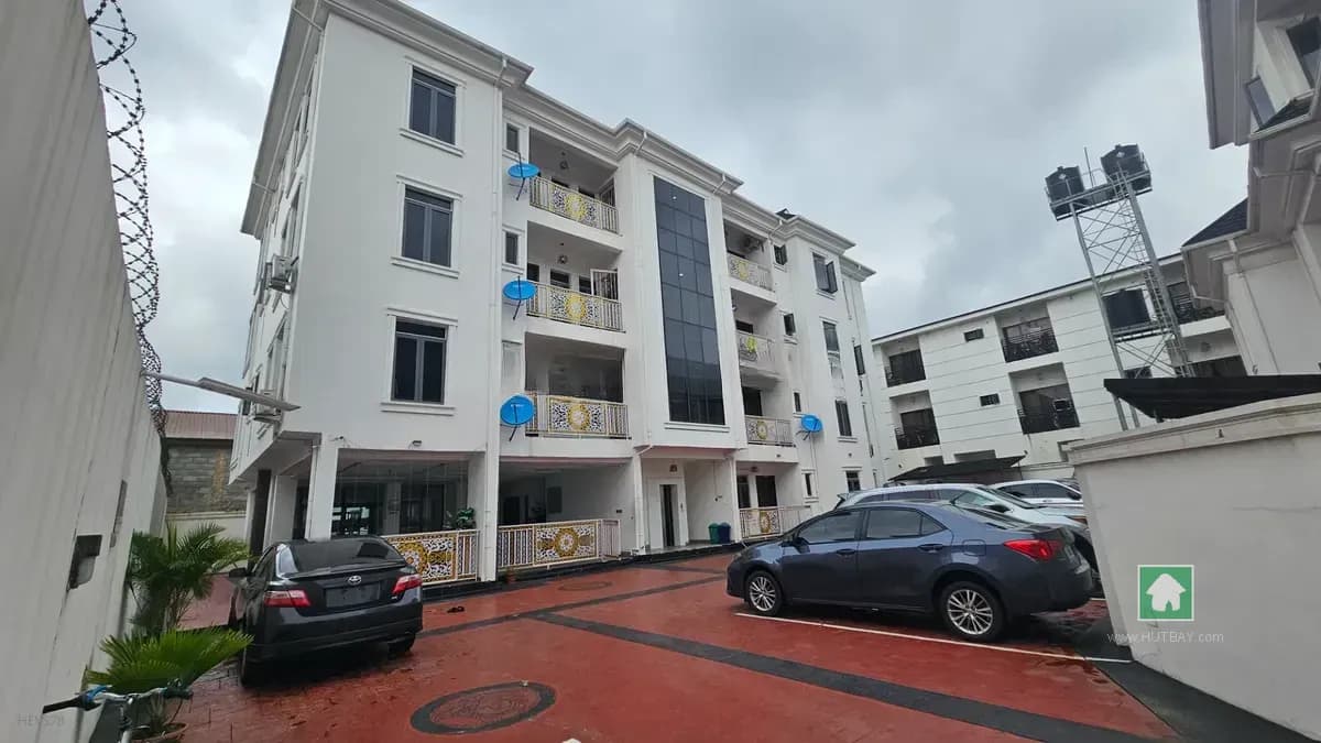 2 Bedroom Flat Apartment for Rent in Ikeja GRA, Lagos