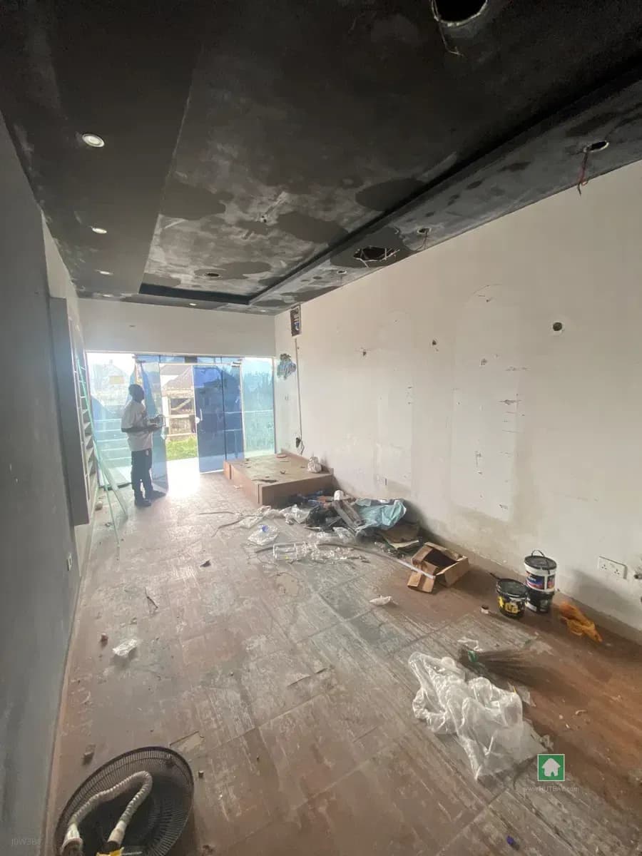 Shop for Rent in Lekki, 25sqm with Toilet
