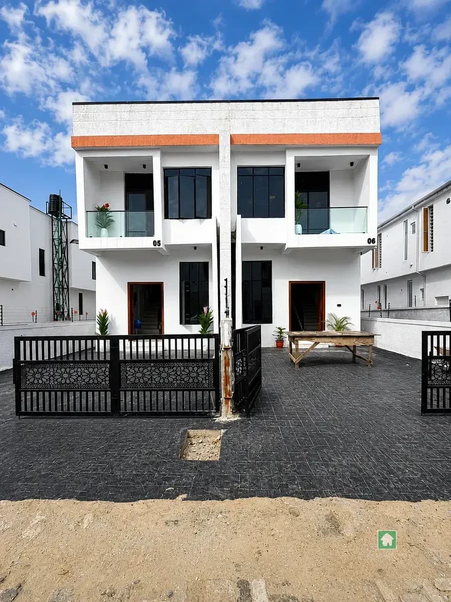 4 Bedroom Detached Duplex in Ikota, Lekki, Lagos