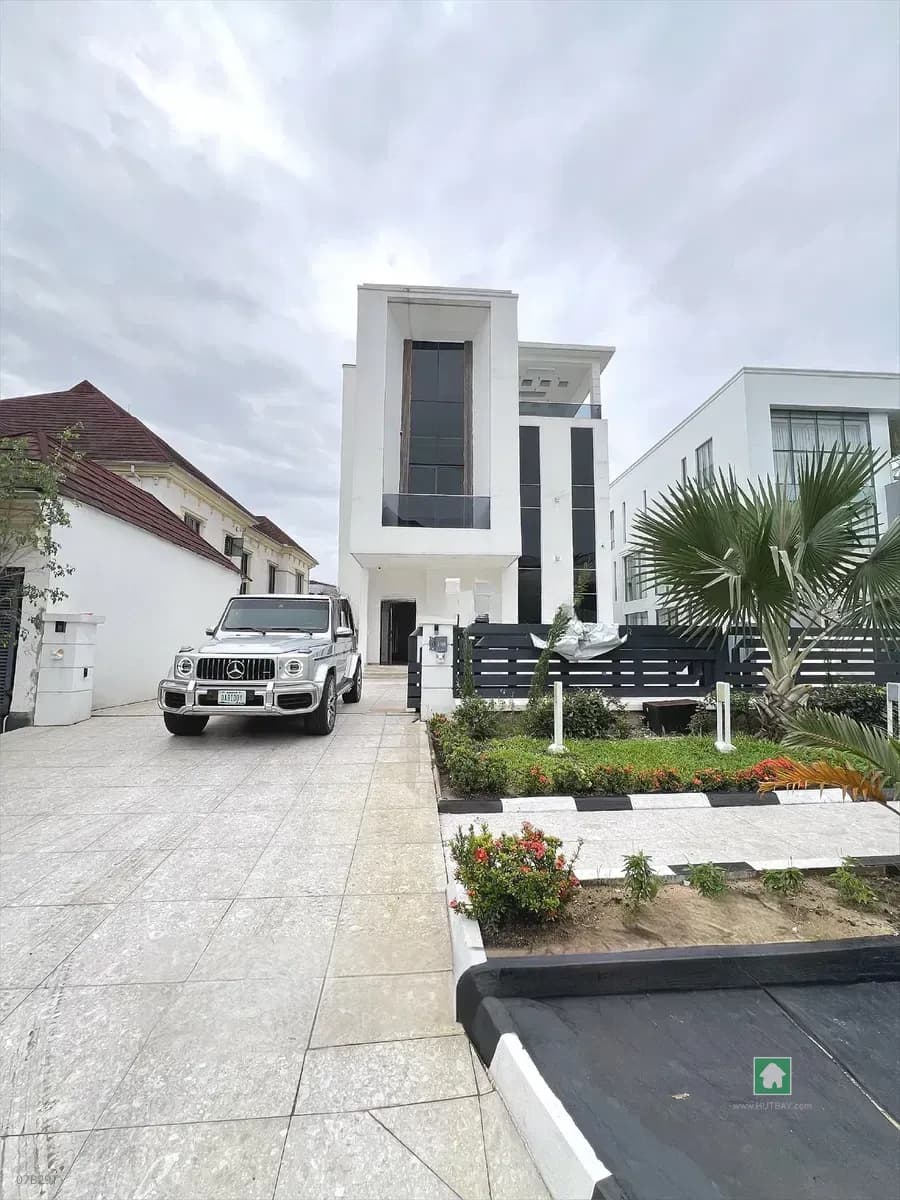 Detached House in Pinnock Beach Estate, Lekki