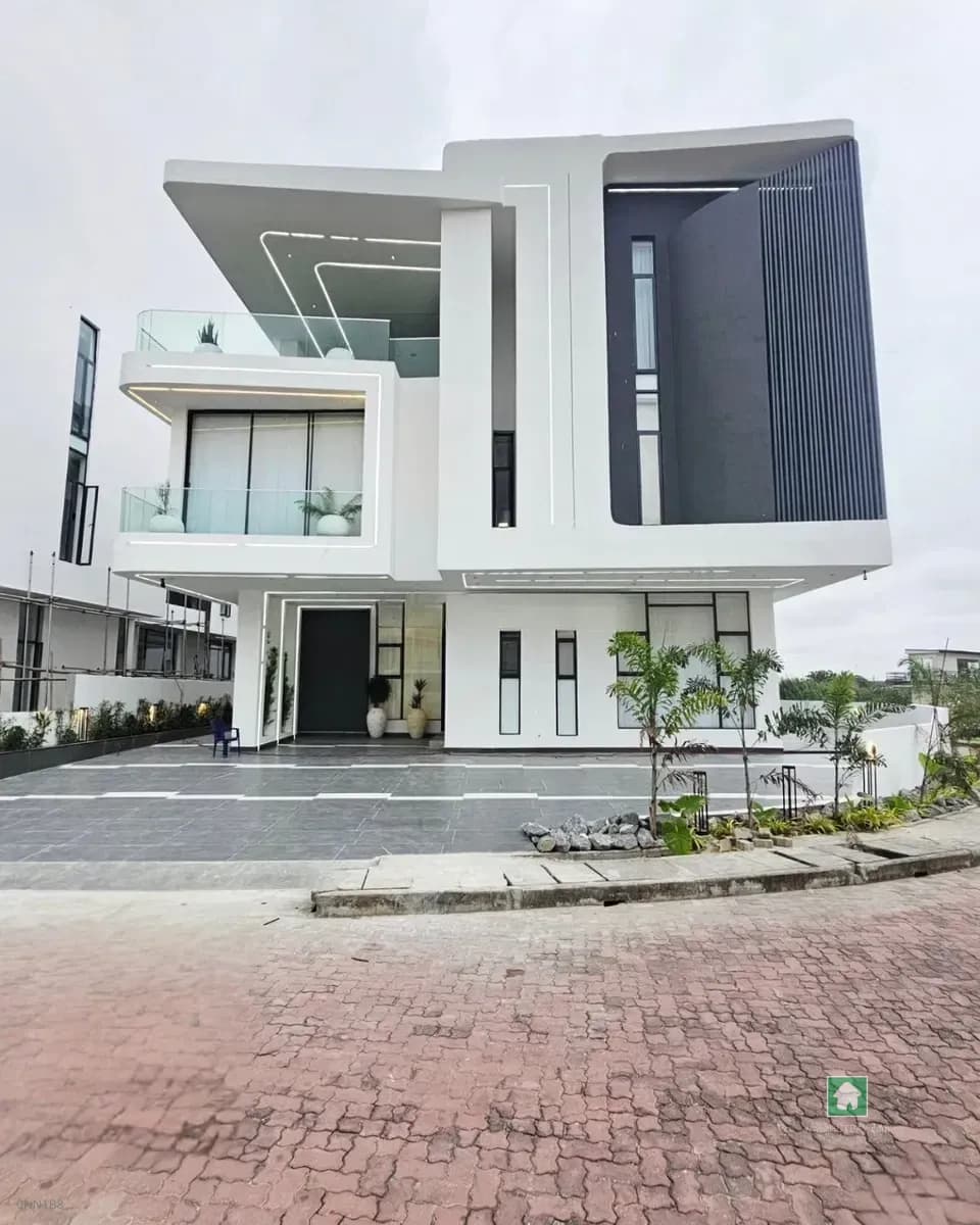 5-Bedroom Detached Duplex in Osapa London, Lekki, Lagos