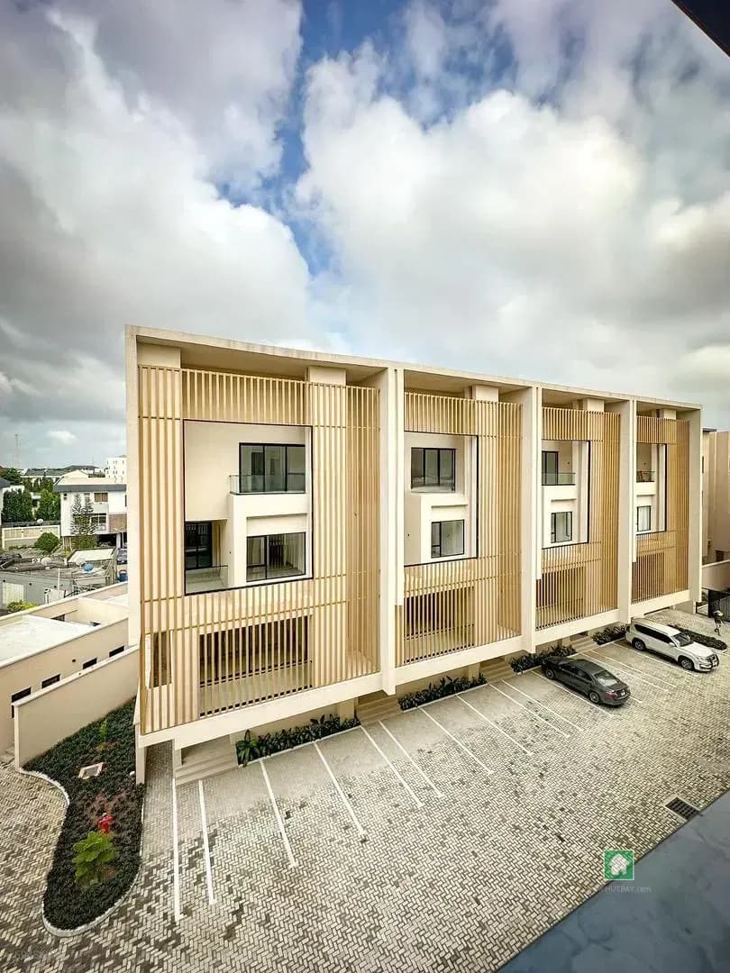 Detached Duplex in Banana Island, Ikoyi
