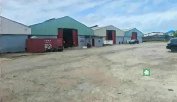 2-5 Bay Warehouse for Sale in Alakija, Amuwo Odofin