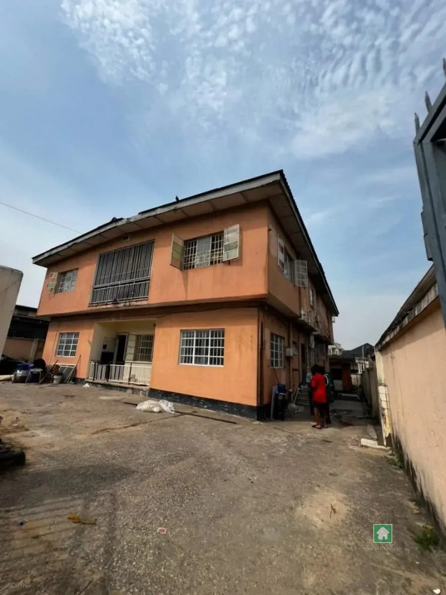 Versatile House for Long Lease in Ifako Gbagada