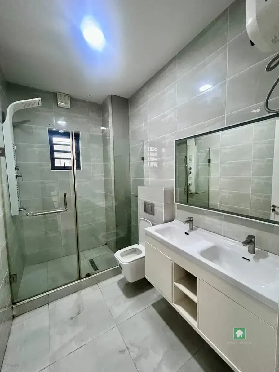 4-Bedroom Terrace Duplex for Rent in Secure Brickell Terraces Estate