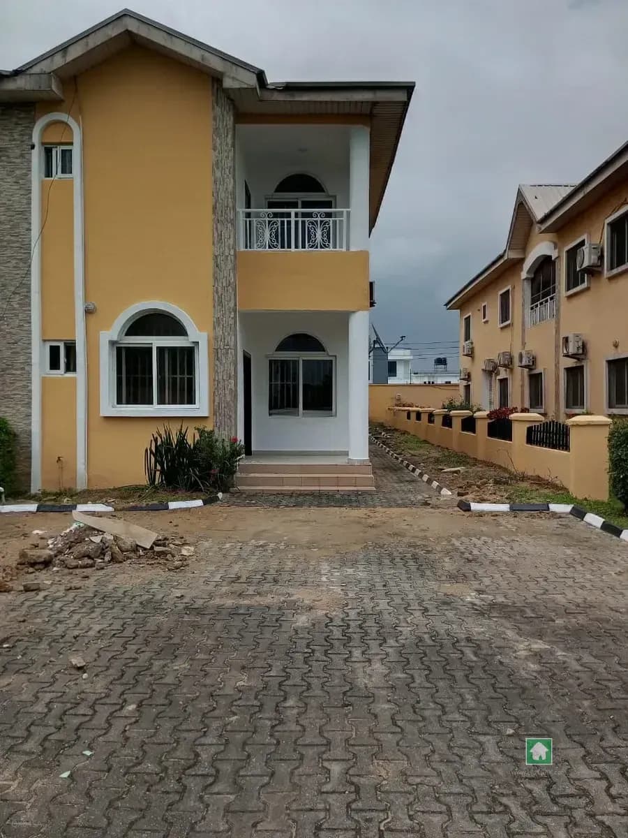 4 Bedroom Semi Detached in Secured Estate, Ajah