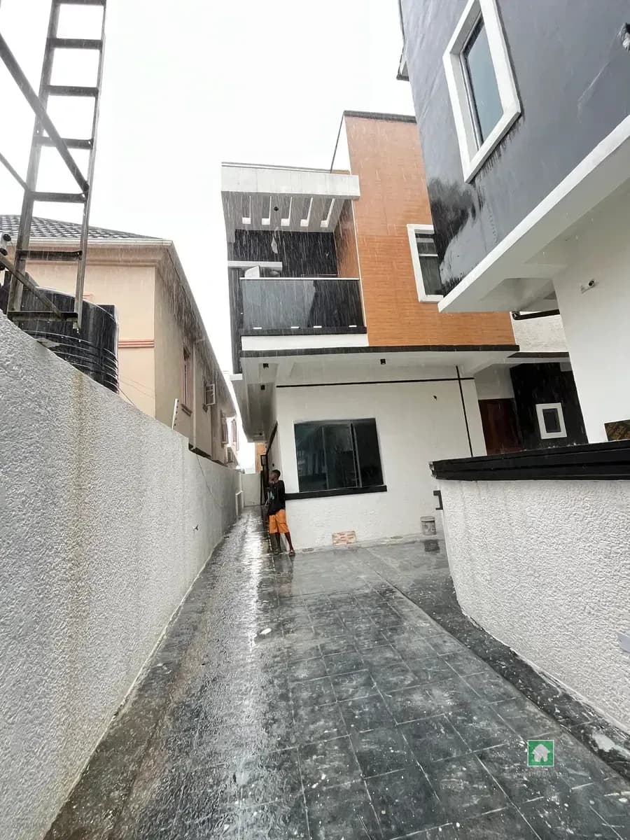 Semi Detached House for Sale in Lekki, Chevron Drive