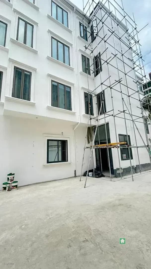 3 Bedroom Apartment on Banana Island