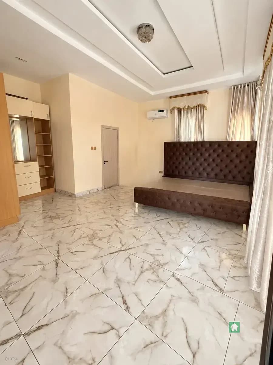 Studio For Rent in Thomas Estate, Ajah, Lagos