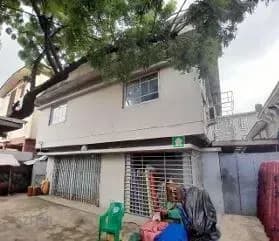 Onike, Yaba – 6-Bedroom Detached House