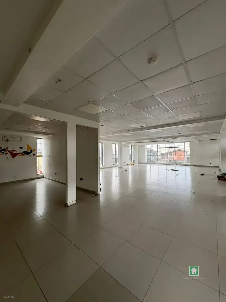 For Rent: Adeniran Ogunsanya, Surulere, Lagos 1250sqm Office Space