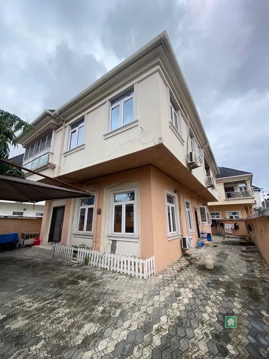 Studio Apartment for Rent in Lekki Expressway