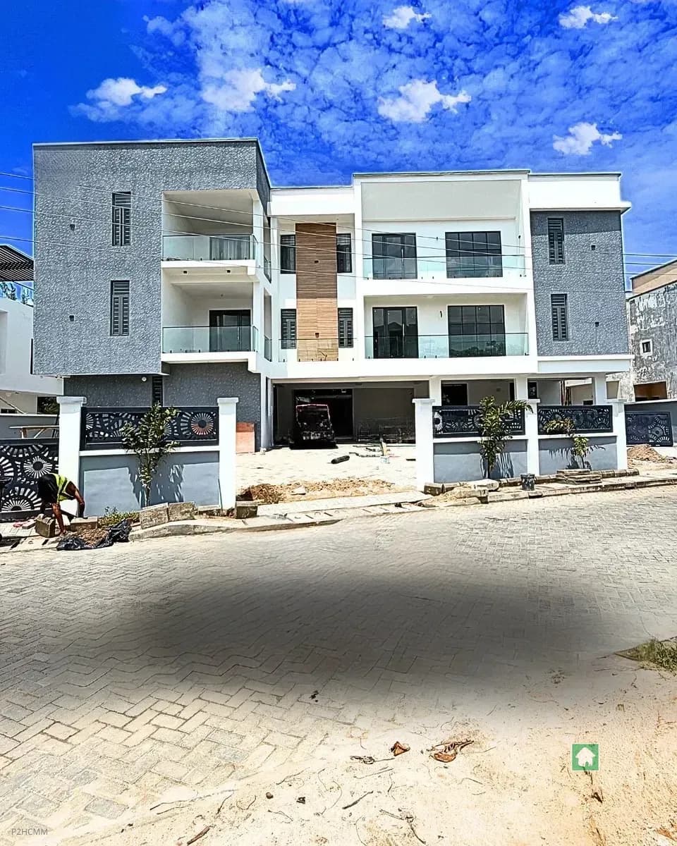 Osapa, Lekki - 2 Bedroom Flat