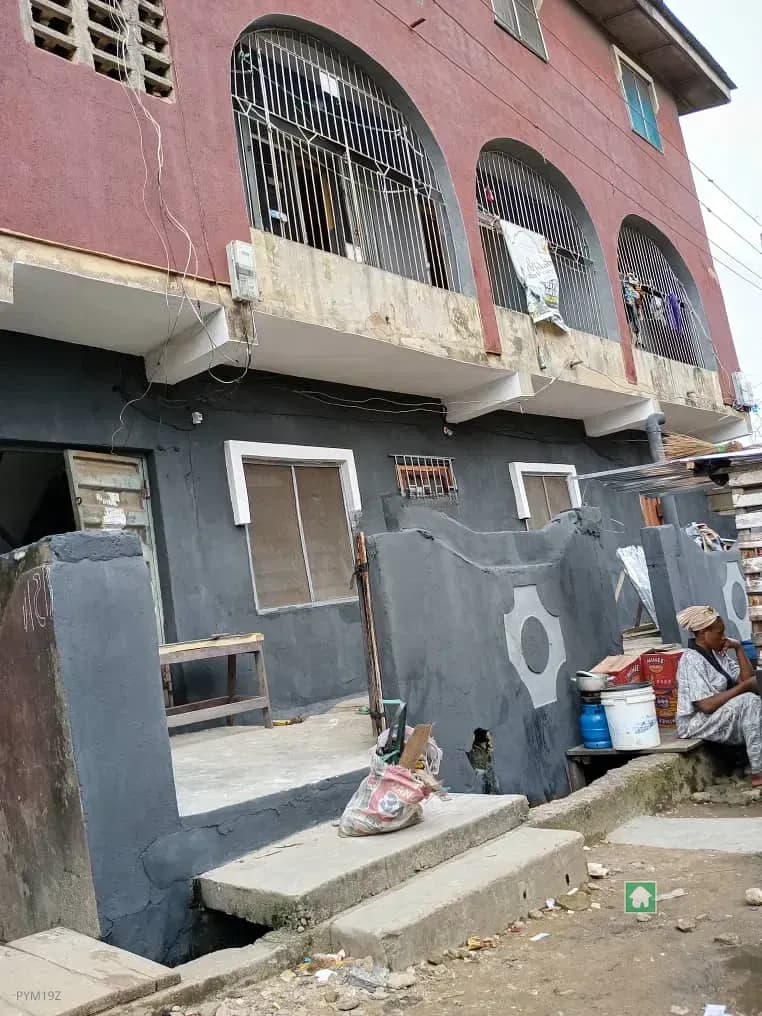 3 Bed & 2 Bath Apartments in Orile Iganmu, Lagos