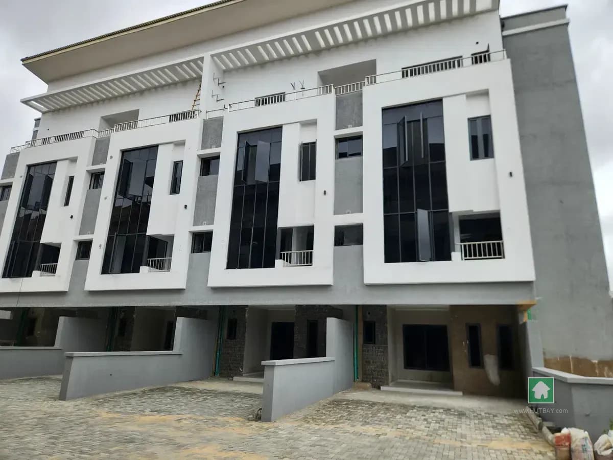 4-Bedroom Terrace for Rent in Lekki Phase 1