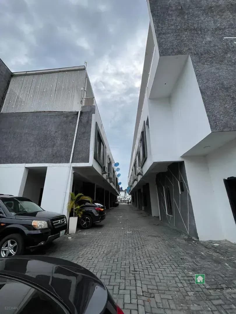 3 Bedroom Flat Apartment for Sale in Lekki, Lagos