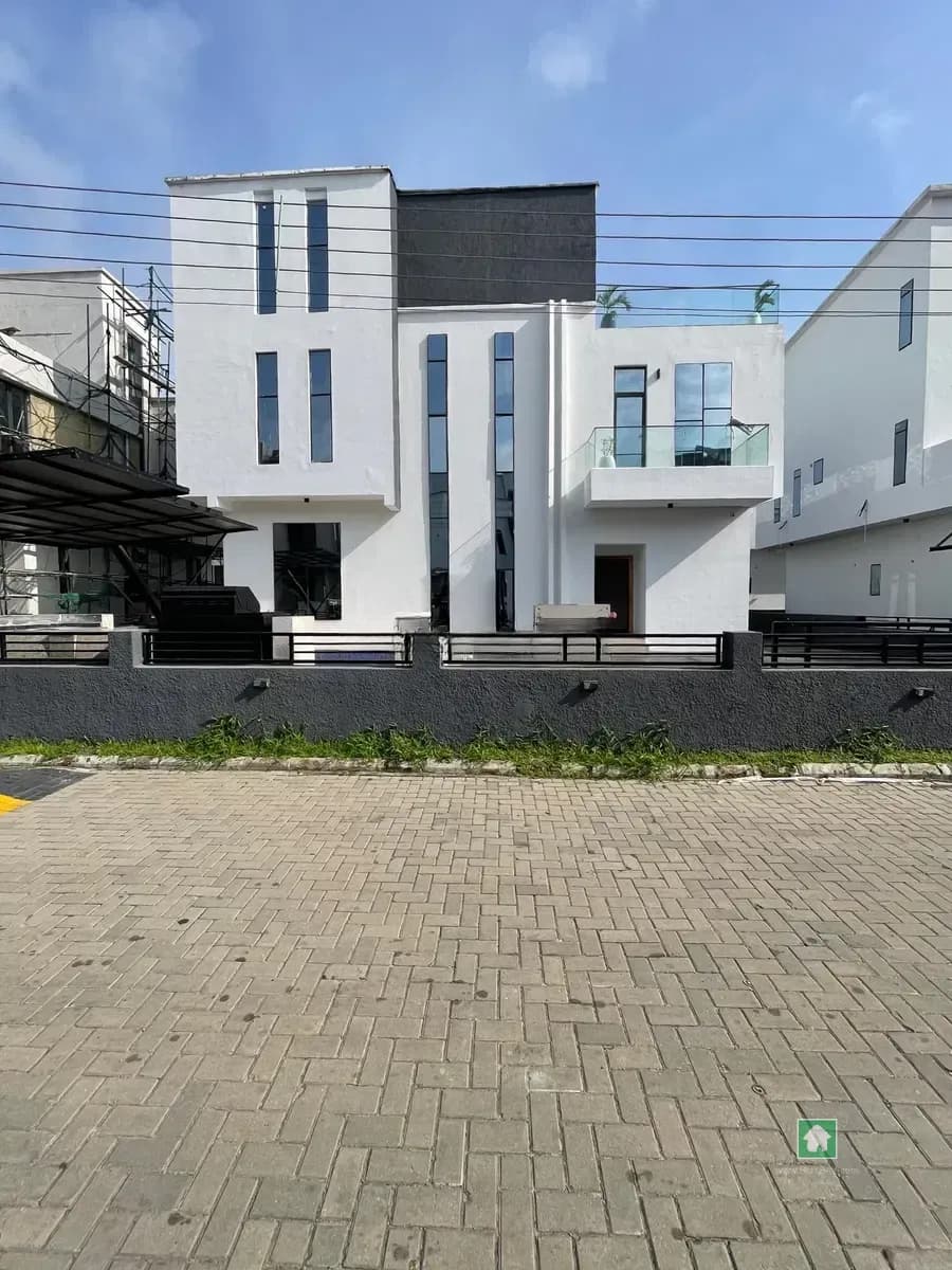 Five-Bedroom Detached Duplex for Sale in Osapa, Lekki, Lagos
