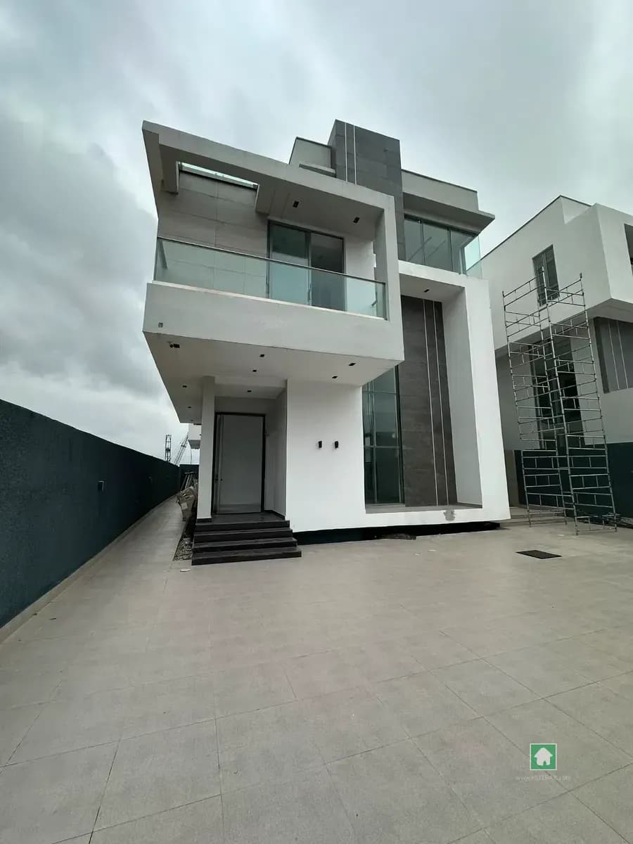 Five-Bedroom Detached House in Ikoyi, Lagos