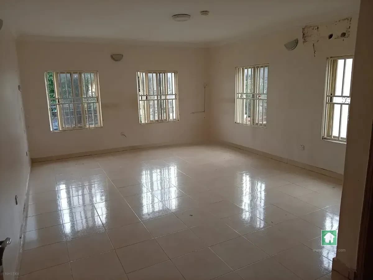 Five-Bedroom Detached House for Rent in Lekki Phase 1