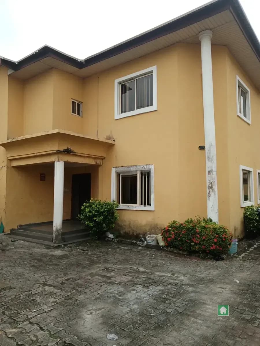 4 Bedroom Semi Detached in Lekki Phase 1