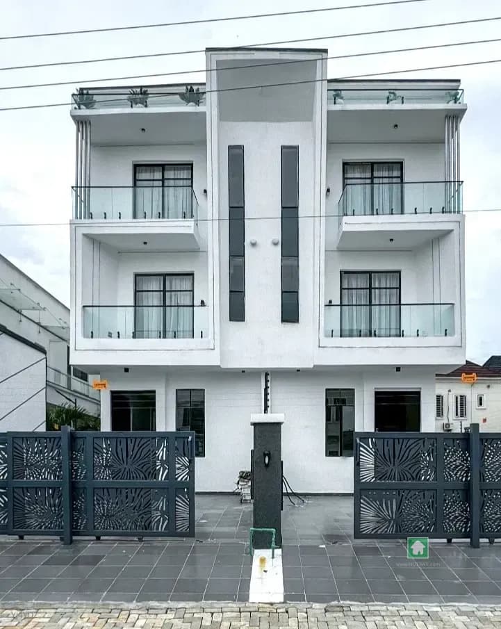5 Bedroom Semi Detached Duplex in Victoria Garden City, Lekki