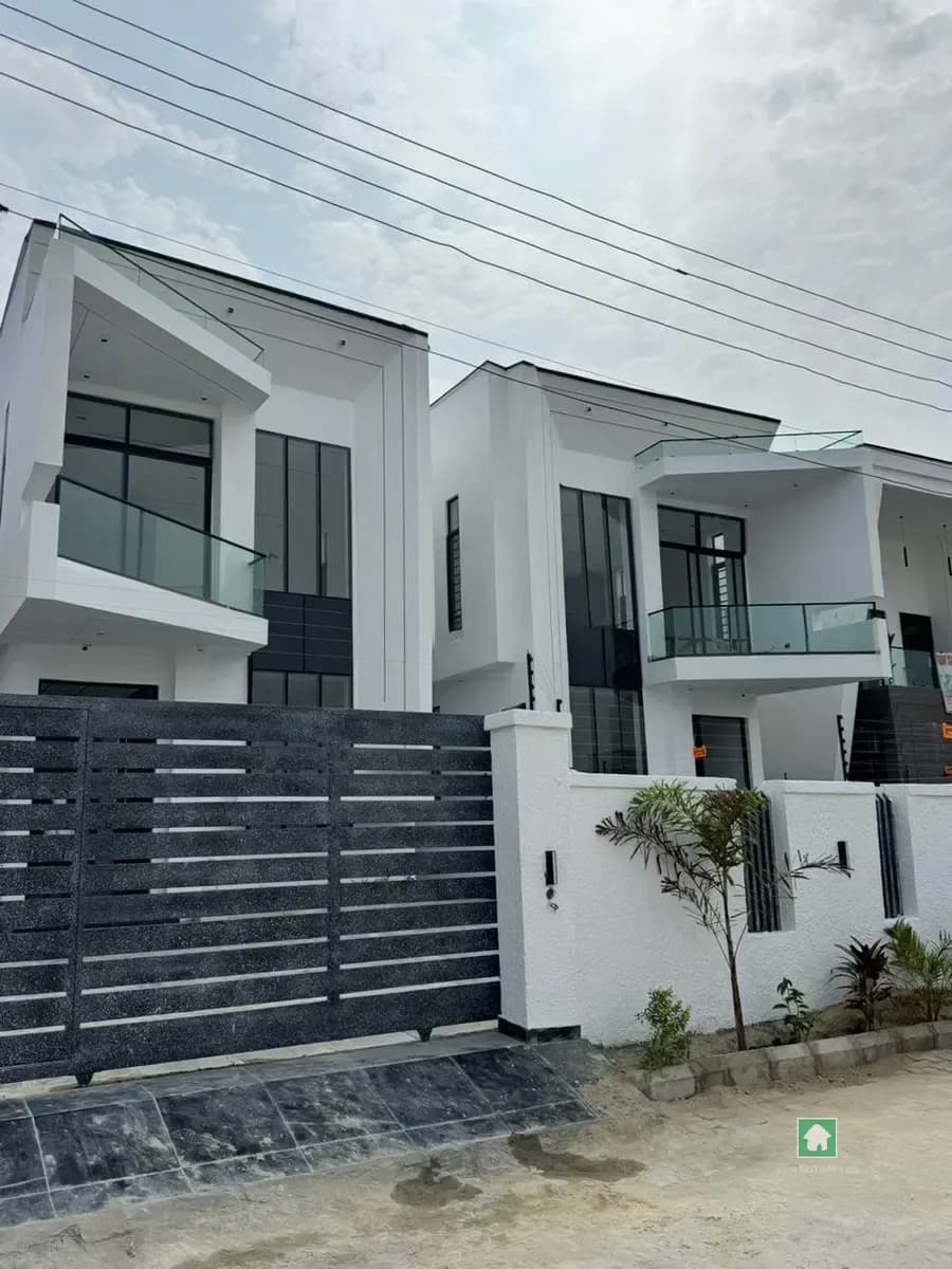 Detached Duplex in Ikota, Lekki