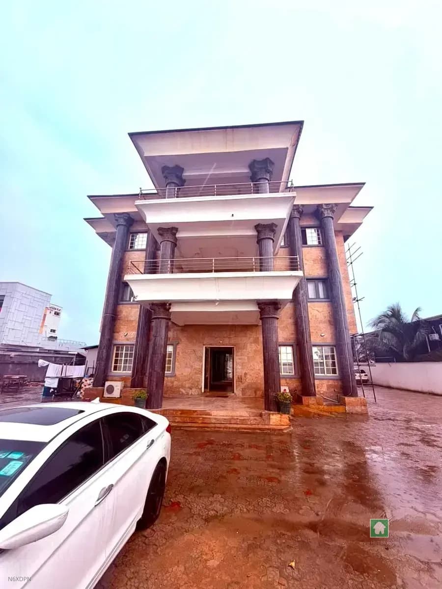 Oniru, Victoria Island Hotel for Sale
