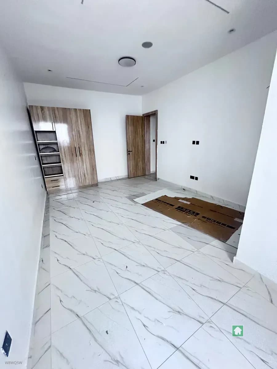 2 Bedroom Flat Apartment for Sale in Ologolo, Lekki