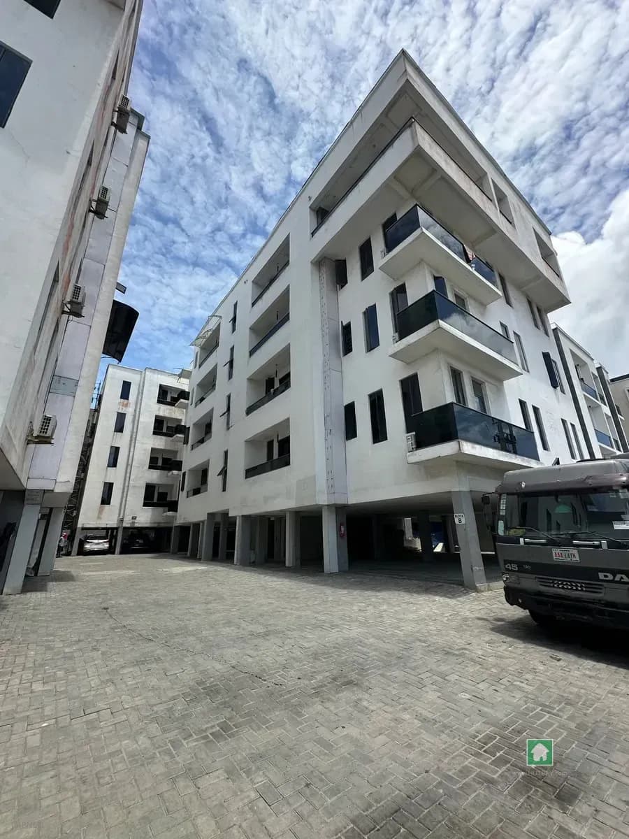 3 Bedroom Flat Apartment for Rent in Salem Ikate, Lekki