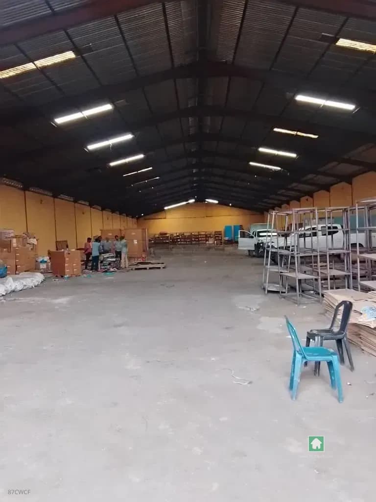 2,400 Sqm Warehouse in Oshodi Apapa Express Way
