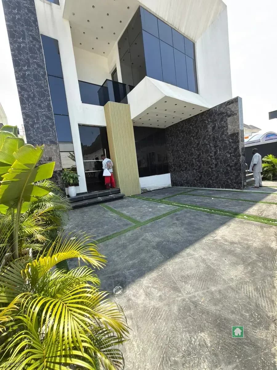 4 Bedroom Detached House For Rent in Lekki