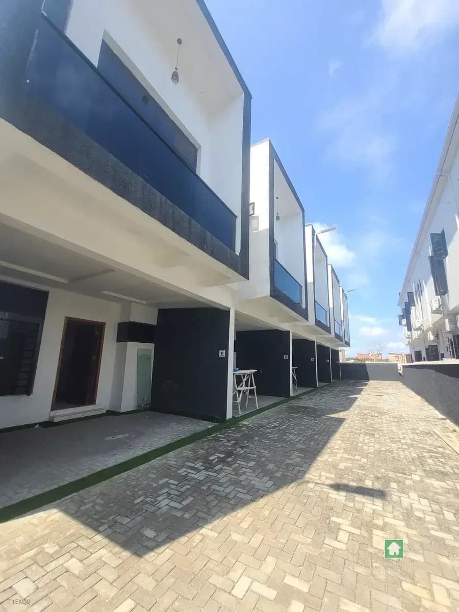 4 Bedroom Terrace For Rent in Ikota, Lekki, Lagos