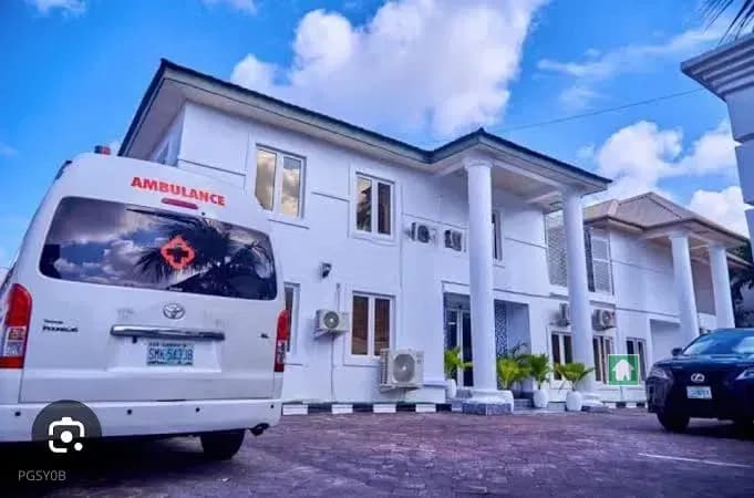 10-Bedroom Detached Property for Sale in Lekki Phase 1