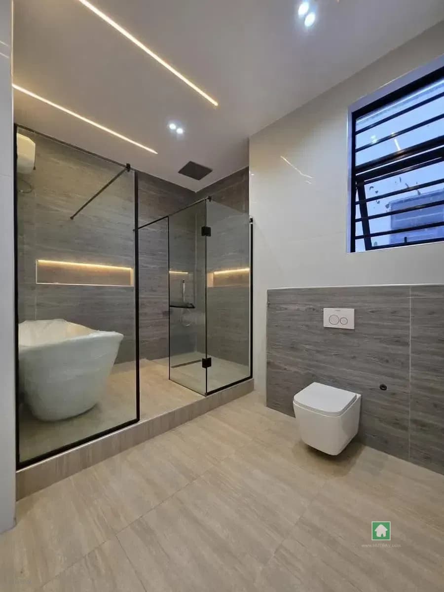 Detached Duplex in Chevron Drive, Lekki, Lagos