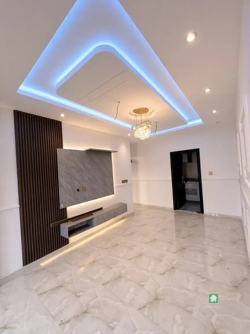 1 Bedroom Mini Flat for Rent in Lekki Phase 2