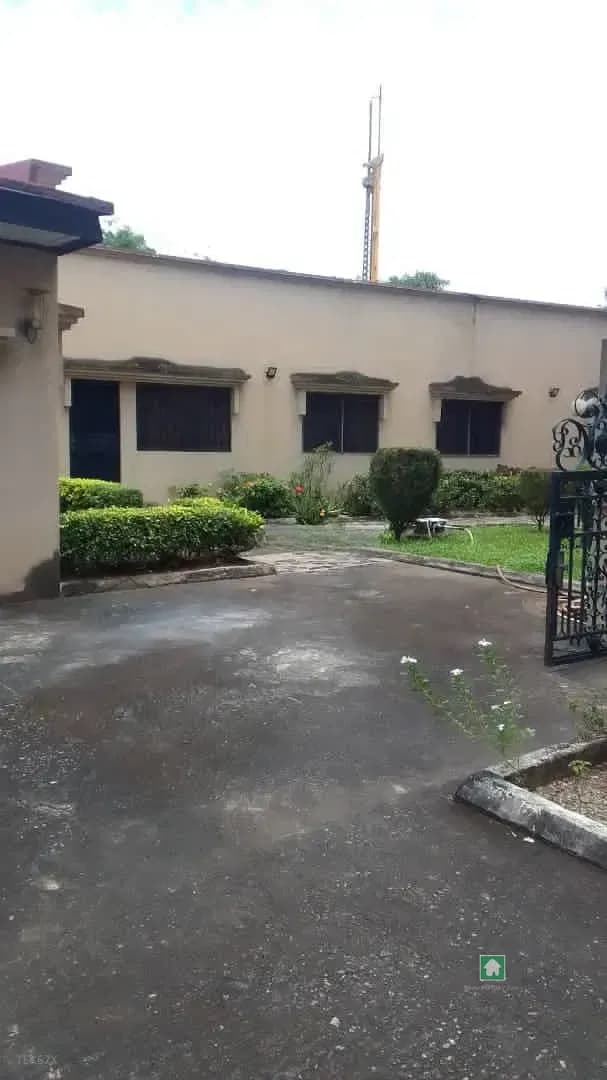 8-Bedroom Detached House in Abacha Estate, Ikoyi