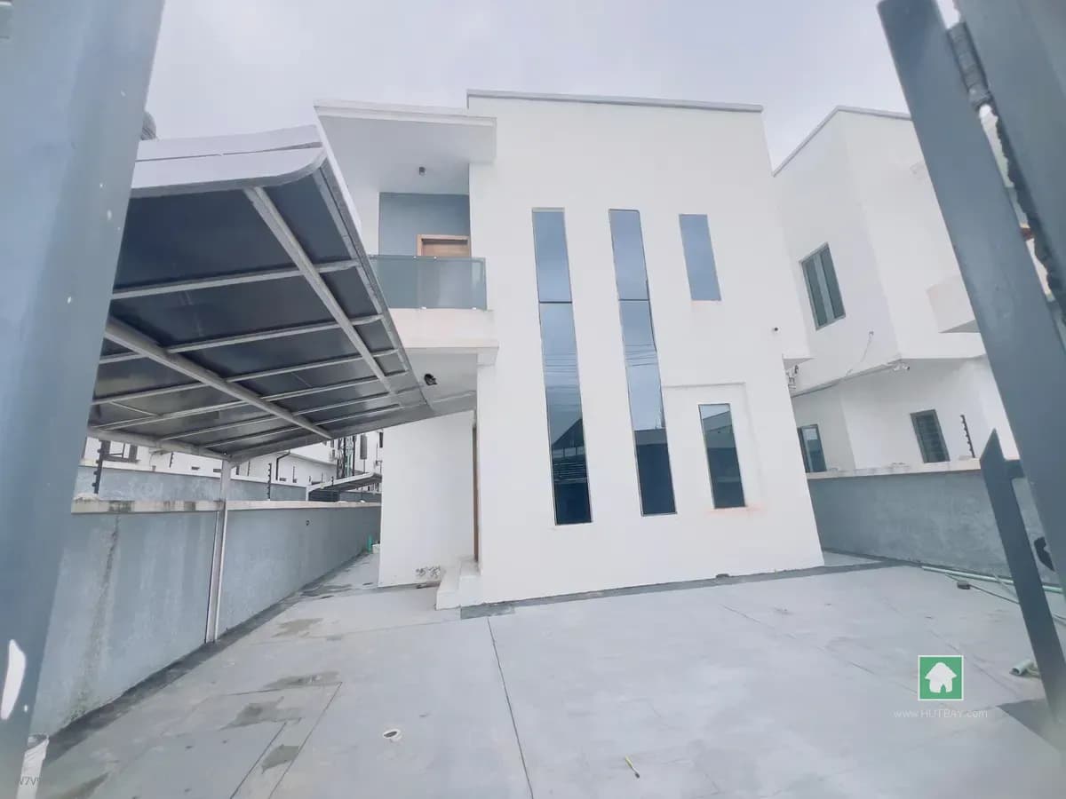 Harris Drive Detached Duplex for Sale