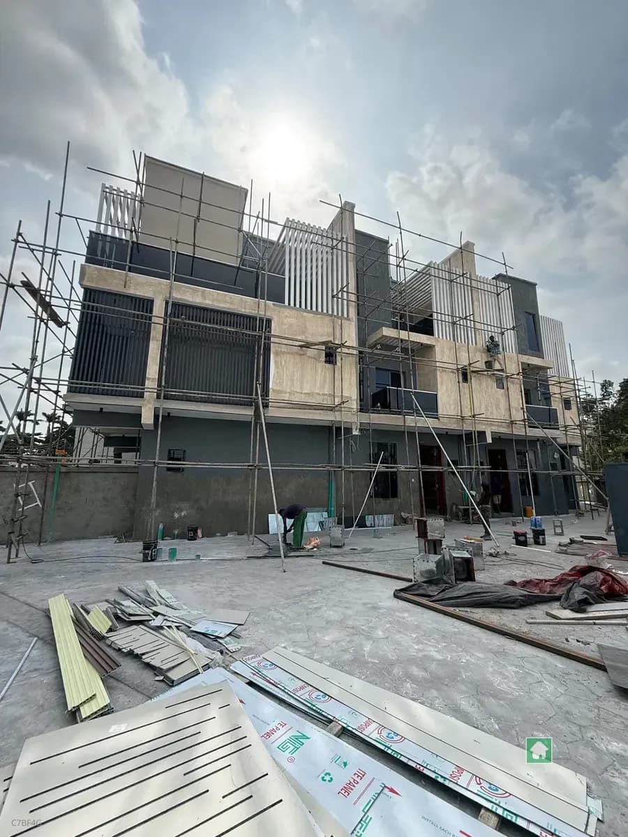 Comfortable 4-Bedroom Terrace in Surulere, Lagos