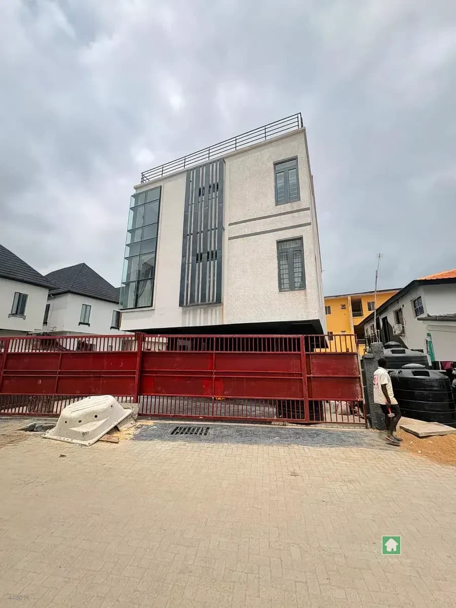 Flat Apartment for Sale in Lekki Conservation Centre