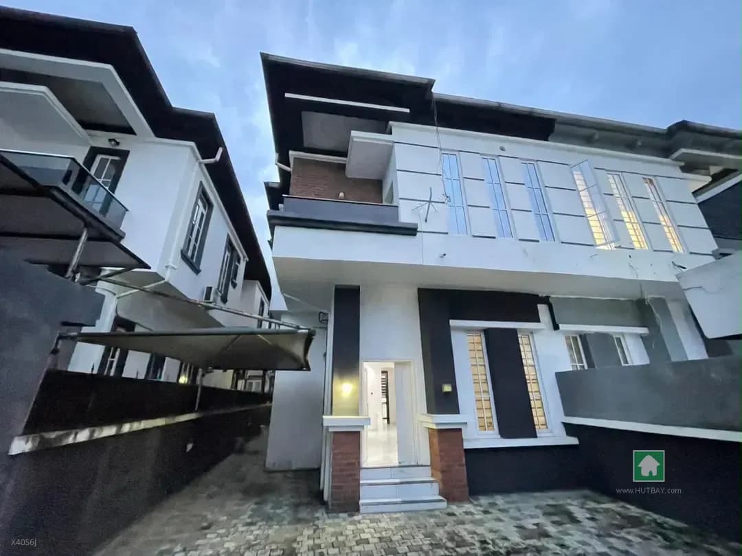 4 Bedroom Semi Detached Duplex in Lekki Phase 2