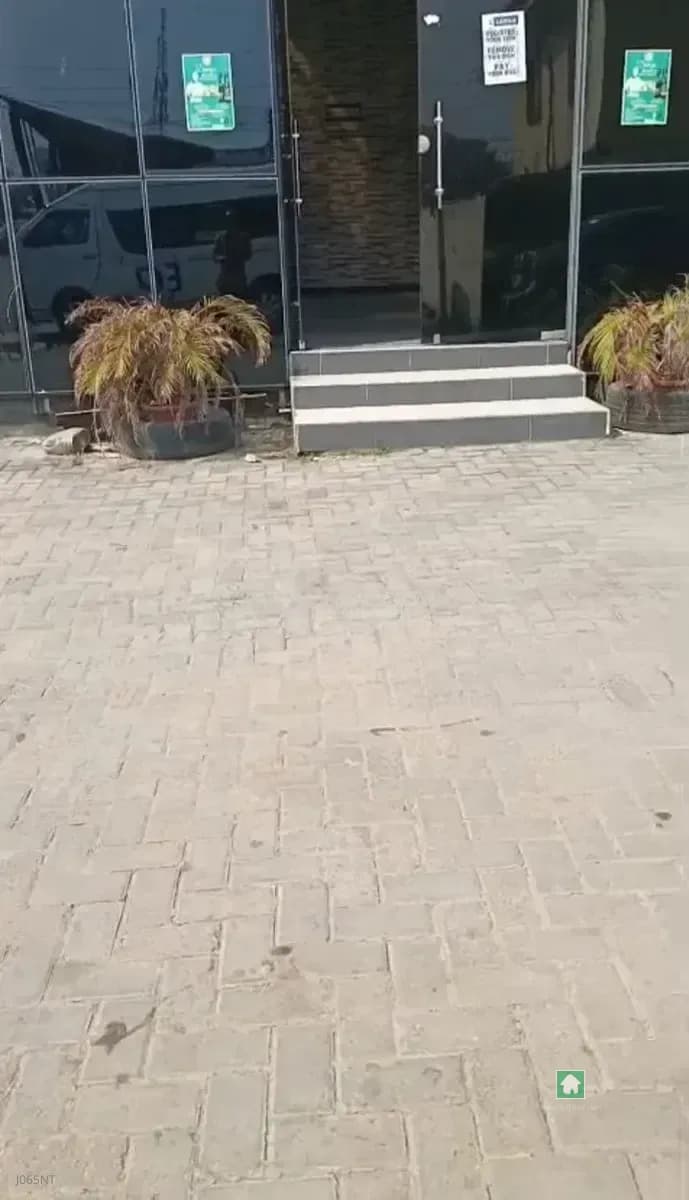 For Rent: 600 Sqm Shop in Abraham Adesanya, Ajah